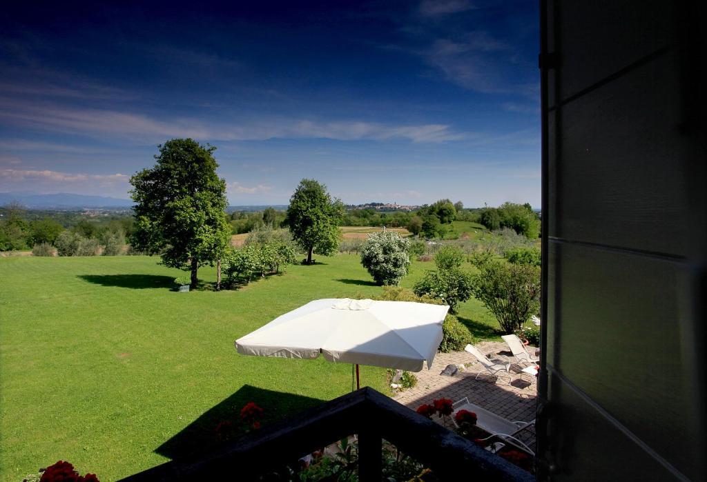 Agriturismo Casa Rossa Ai Colli Ragogna エクステリア 写真